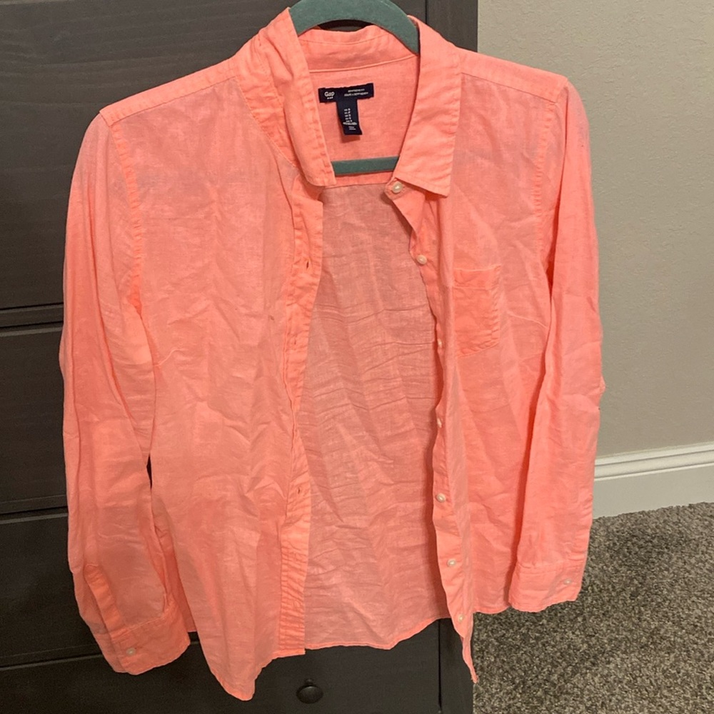 Gap button down